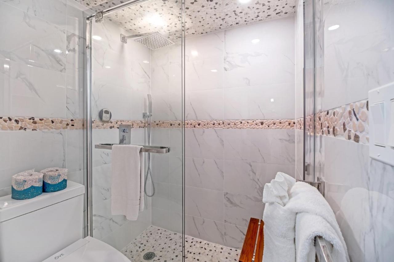 Apartamento Newly Remodeled - 30th Floor With Epic Mountain Views *